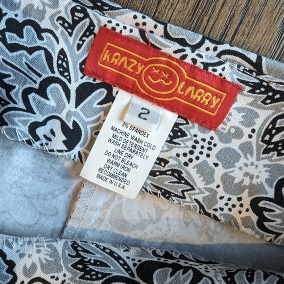 Krazy Larry Black White Gray Floral Skinny Pants Pull-On Stretch P507 NWT Size 2 - Picture 7 of 15